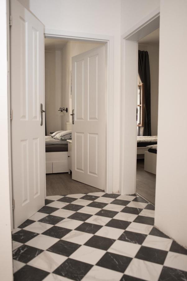 Apartmán Florenc With 3-bathrooms & Bedrooms *